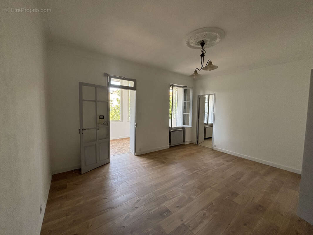 Exclusivité  Toulon La Loubière maison 146 m2 avec garage sur terrain piscinable - photo 7