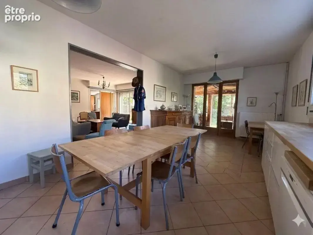 Rare ! Grande maison familiale de 6 chambres au calme à deux pas du centre ville - photo 4