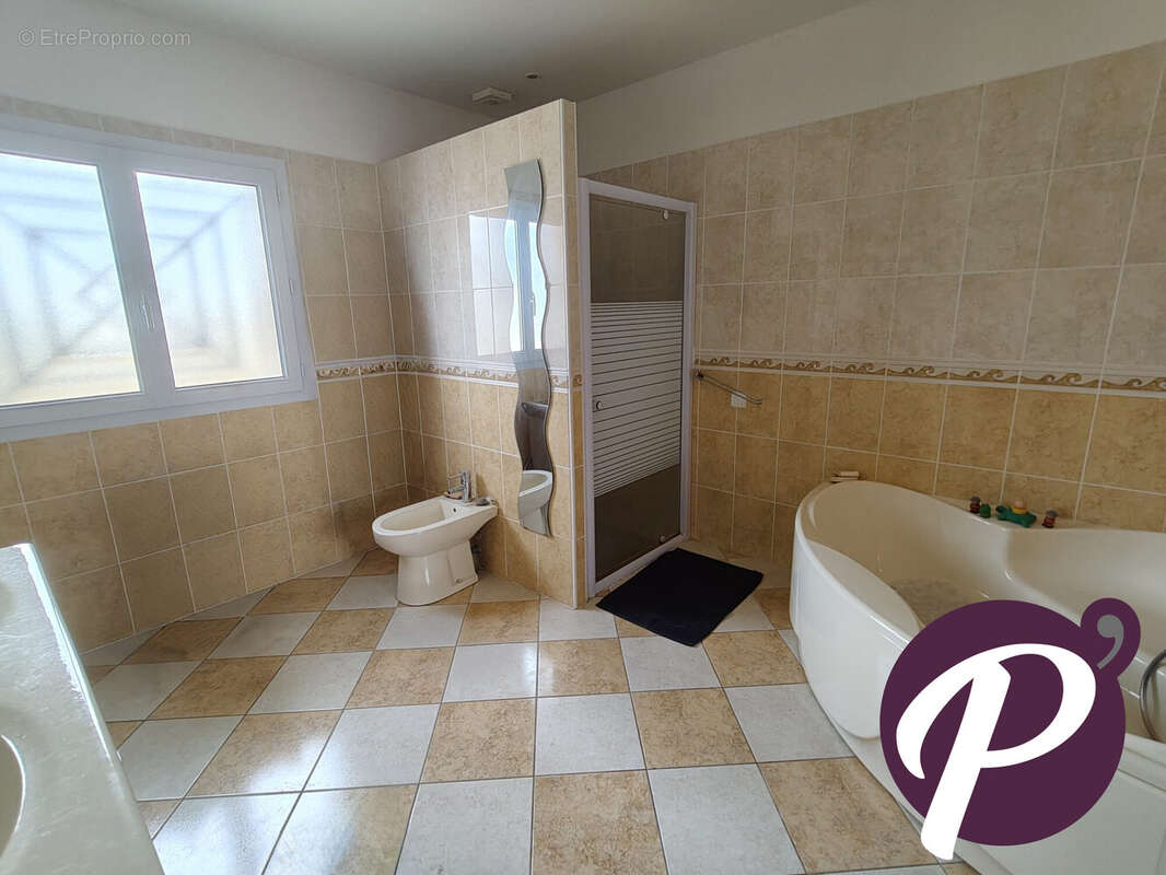 Maison 220 m² à Issigeac  - photo 6