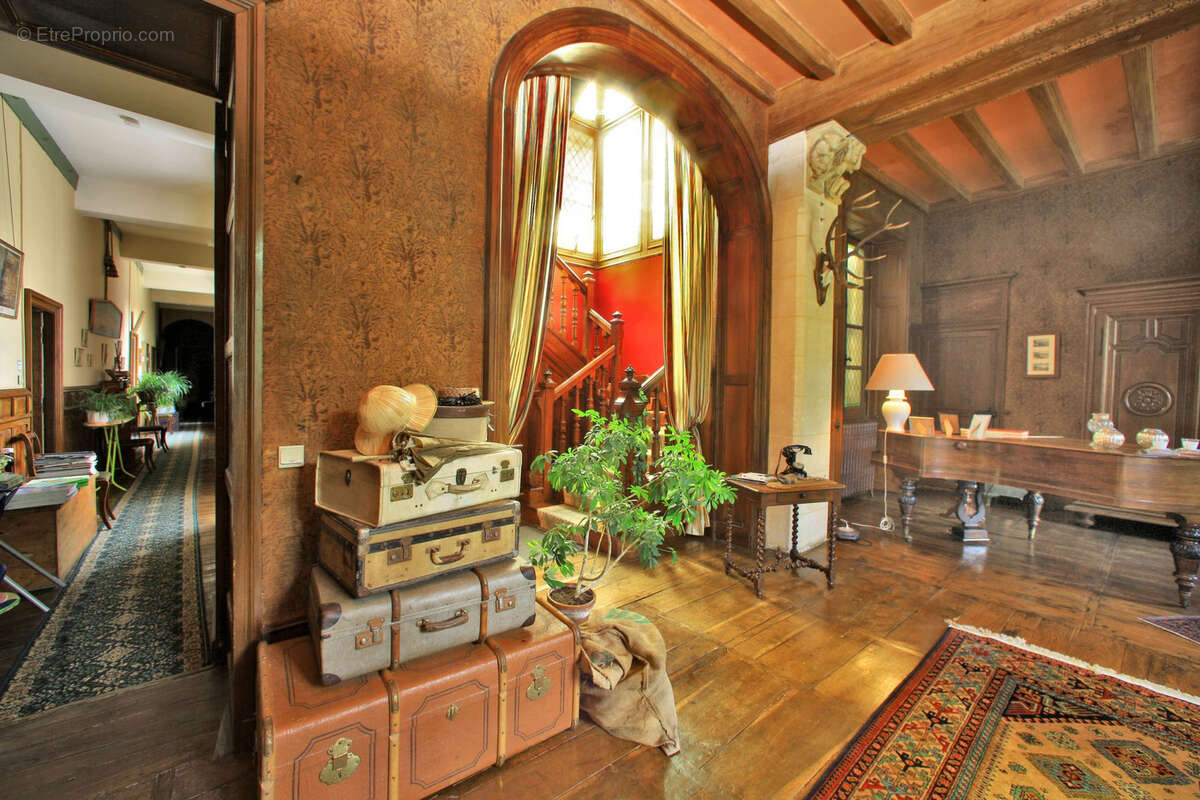 Maison à CHAMPAGNAC-DE-BELAIR