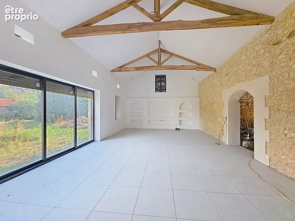 Propriété avec gîte et dépendances - photo 5