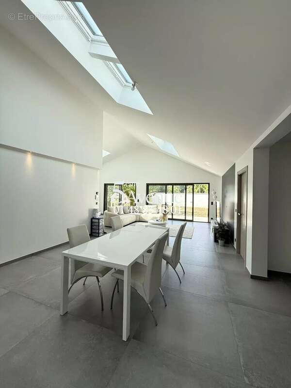 Maison à SUCY-EN-BRIE
