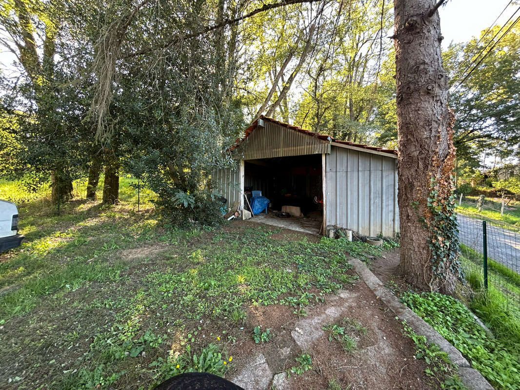 Maison à CHAMPCEVINEL