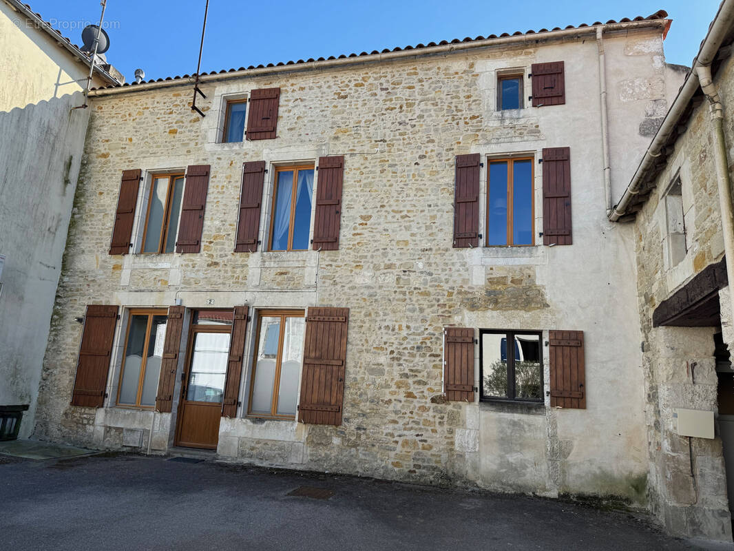 Maison à SAINTE-HERMINE