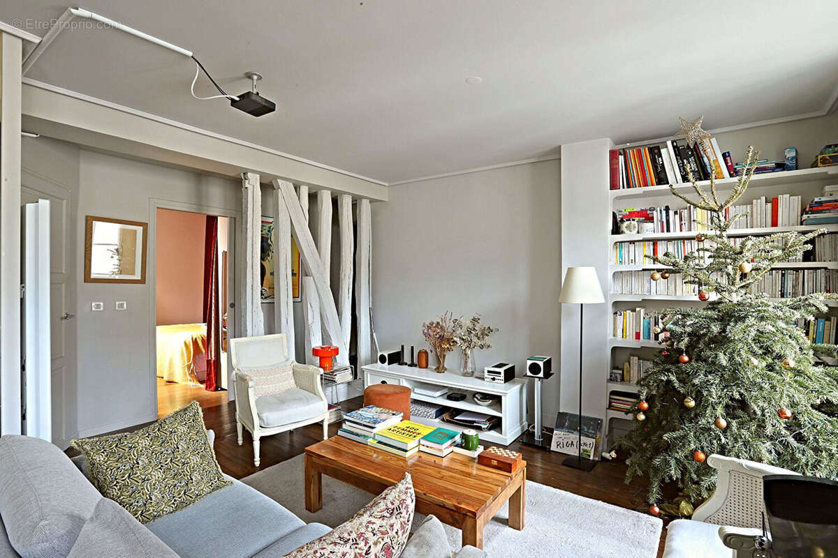 Appartement à PARIS-9E