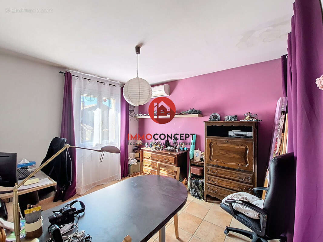 Maison à MONTFAUCON