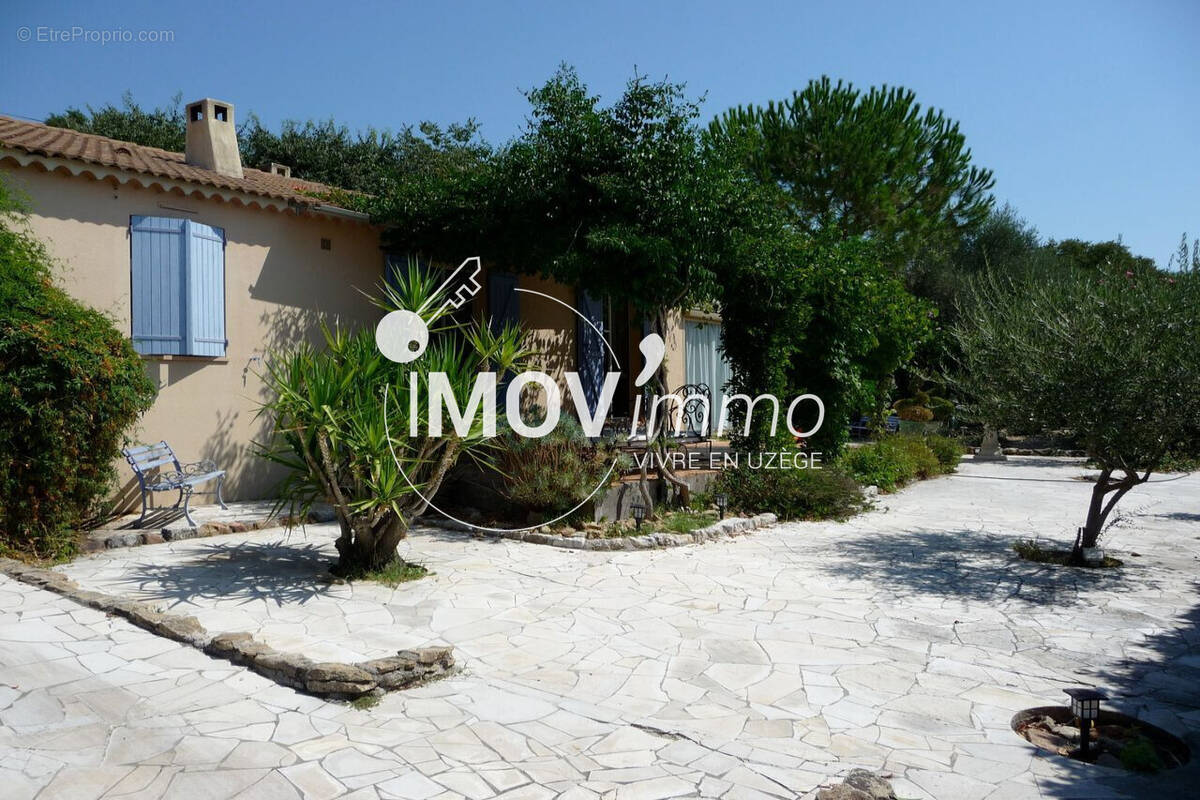 Maison à SAINT-QUENTIN-LA-POTERIE