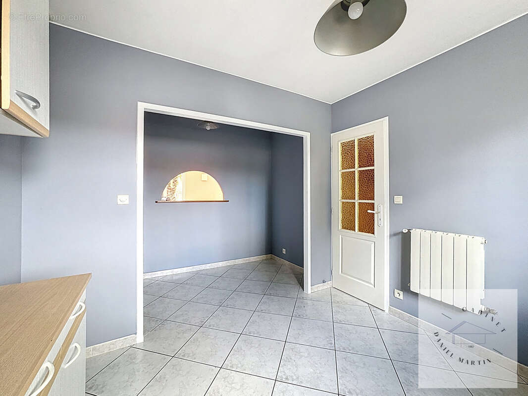 A vendre - maison a etage avec jardin et garage begles - photo 2