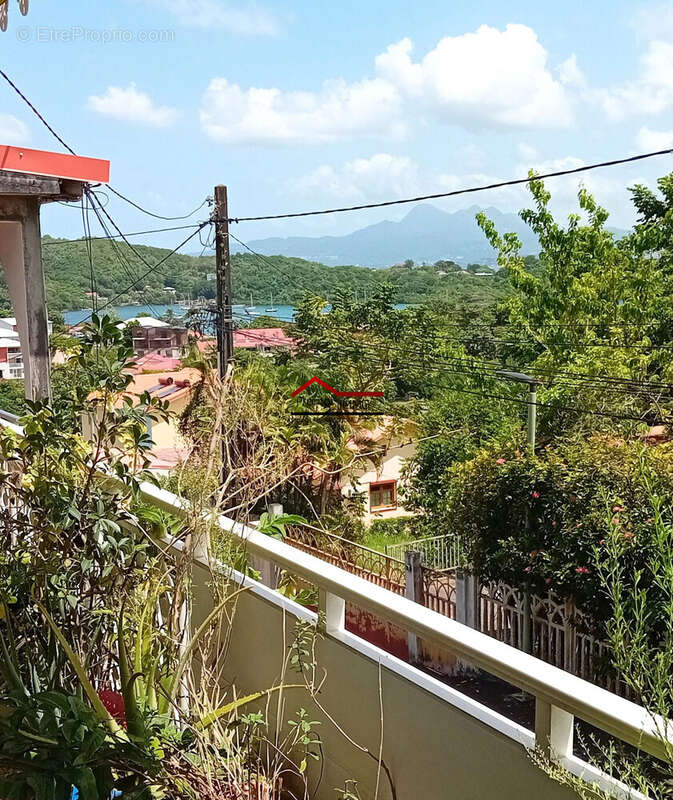 Maison à LES TROIS-ILETS