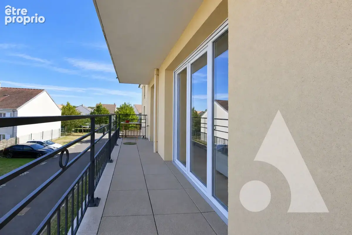 Appartement F3 avec terrasse - Le Clos de la Régale - photo 5
