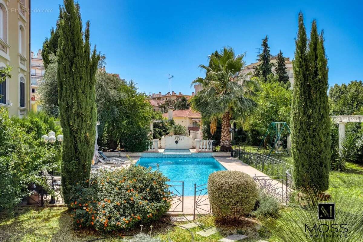 Parc Chambrun . Superbe Villa de 10 Pieces - photo 10