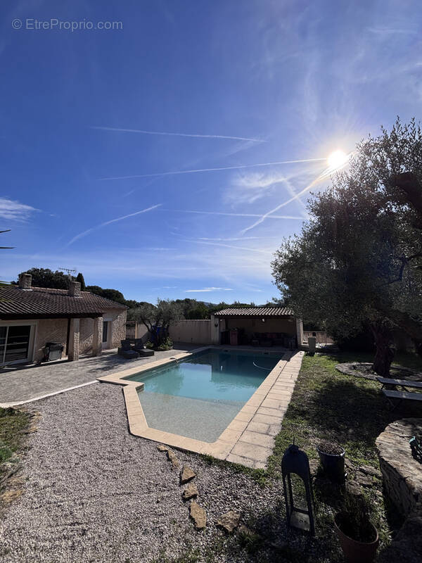 Maison à LA CADIERE-D'AZUR