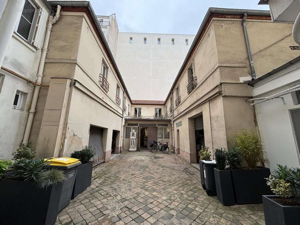 Appartement à PARIS-10E