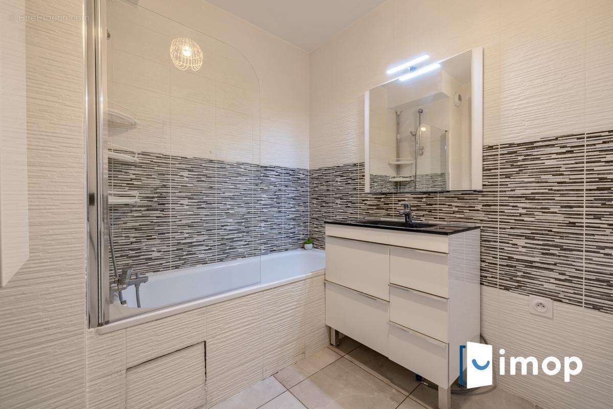 Appartement à CHATILLON