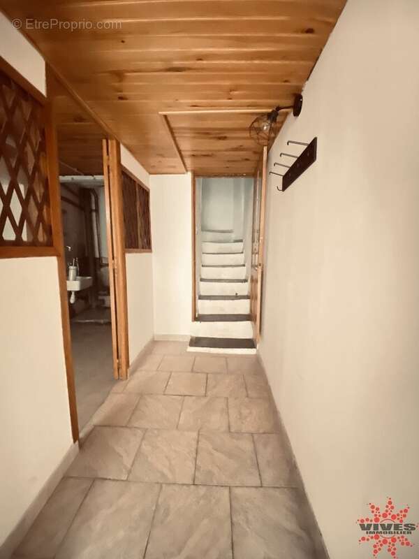 Maison à NISSAN-LEZ-ENSERUNE