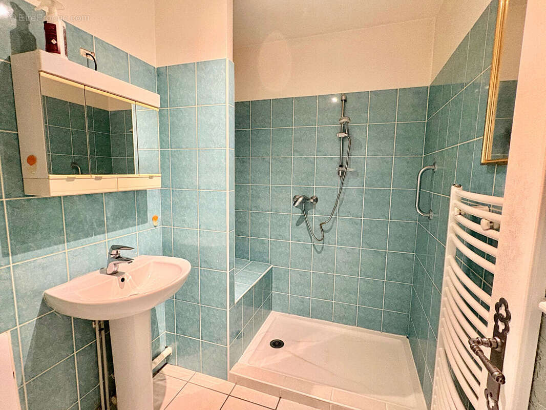 Appartement à PONT-DU-CHATEAU