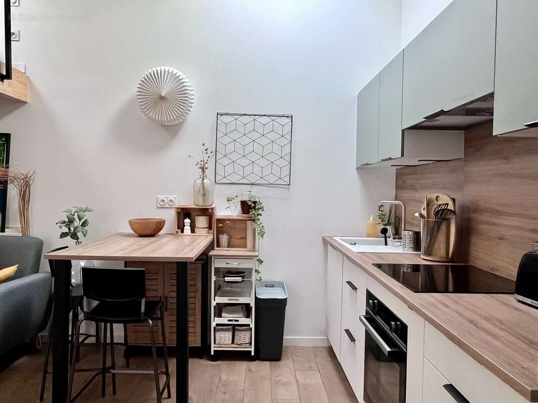 À VENDRE – Appartement rénové avec cour privative – Bordeaux Nansouty - photo 3