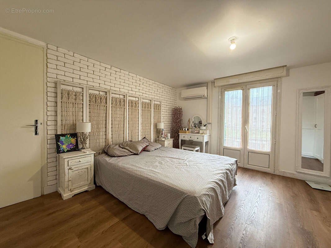 Appartement à LONS-LE-SAUNIER