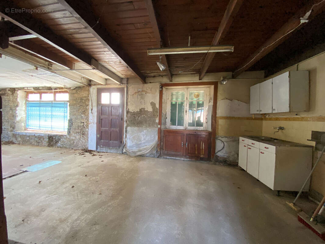 Maison PloËzal 5 pièce(s) 200 m2 - photo 3