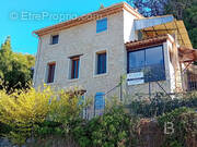 Maison à TOURRETTES-SUR-LOUP