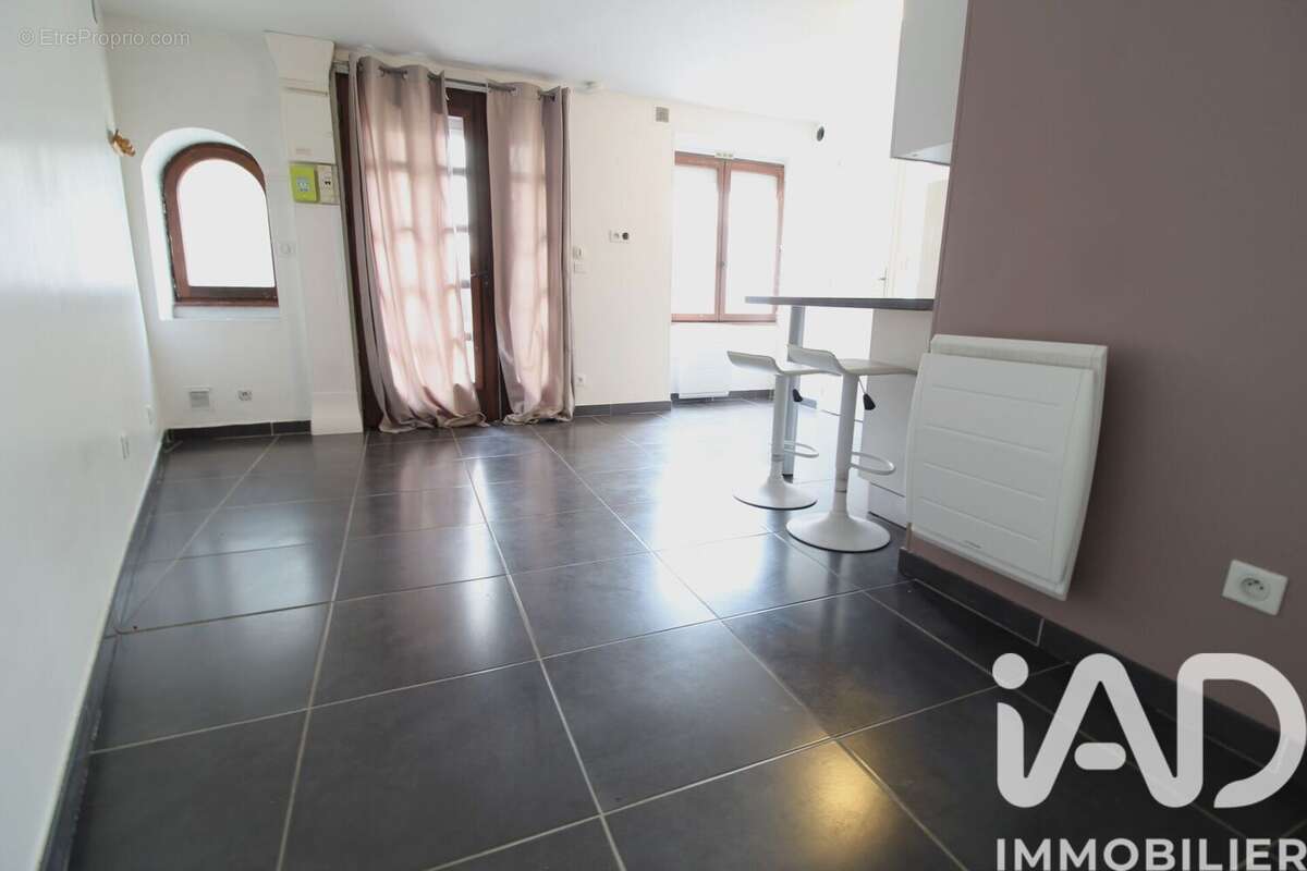 Photo 5 - Appartement à VILLENEUVE-LE-ROI