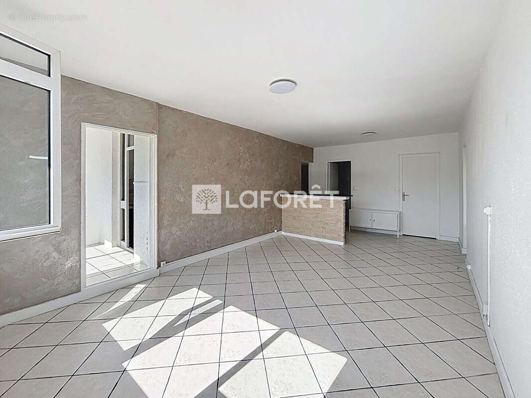 Appartement à MARSEILLE-10E