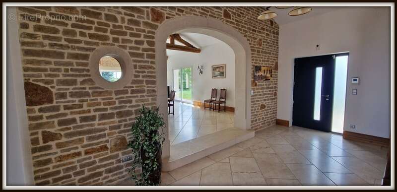 Maison à FEILLENS