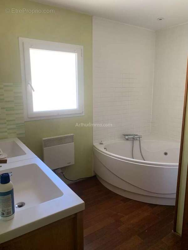 Maison à LA MURE-ARGENS