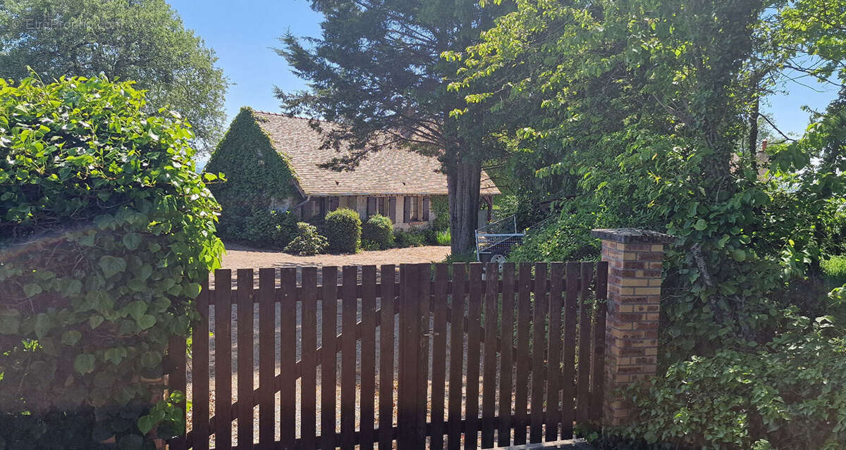 Maison à PERRIGNY-SUR-LOIRE