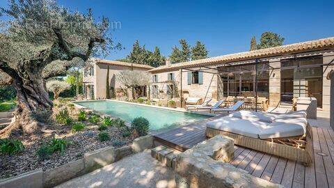 Maison à MAUSSANE-LES-ALPILLES