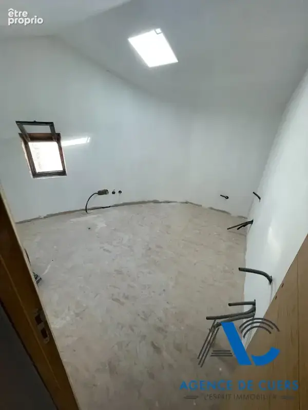 Maison de village Cuers 93 m2 - photo 9