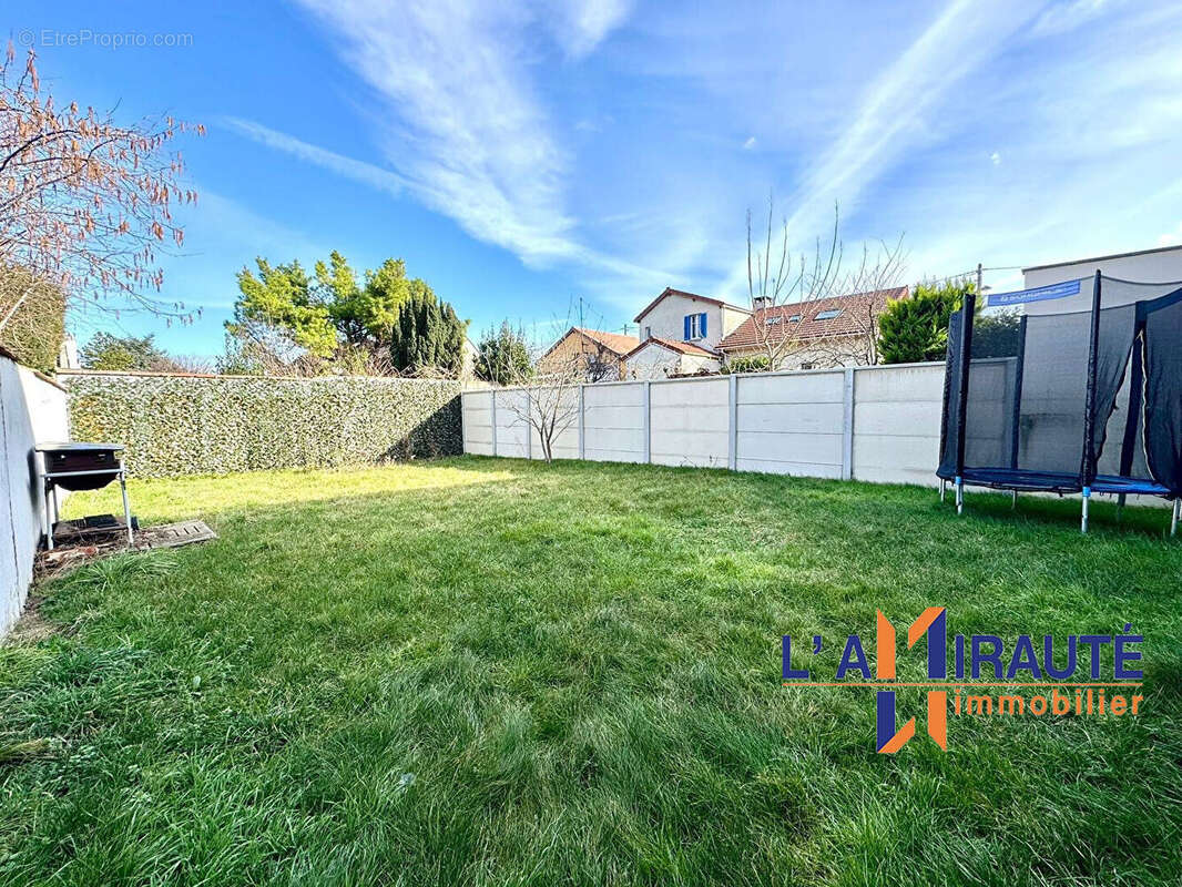 Maison à CARRIERES-SUR-SEINE