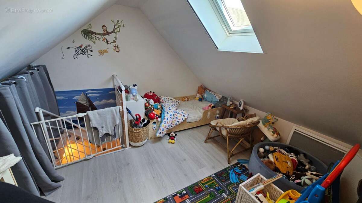 Maison à HOUDAN
