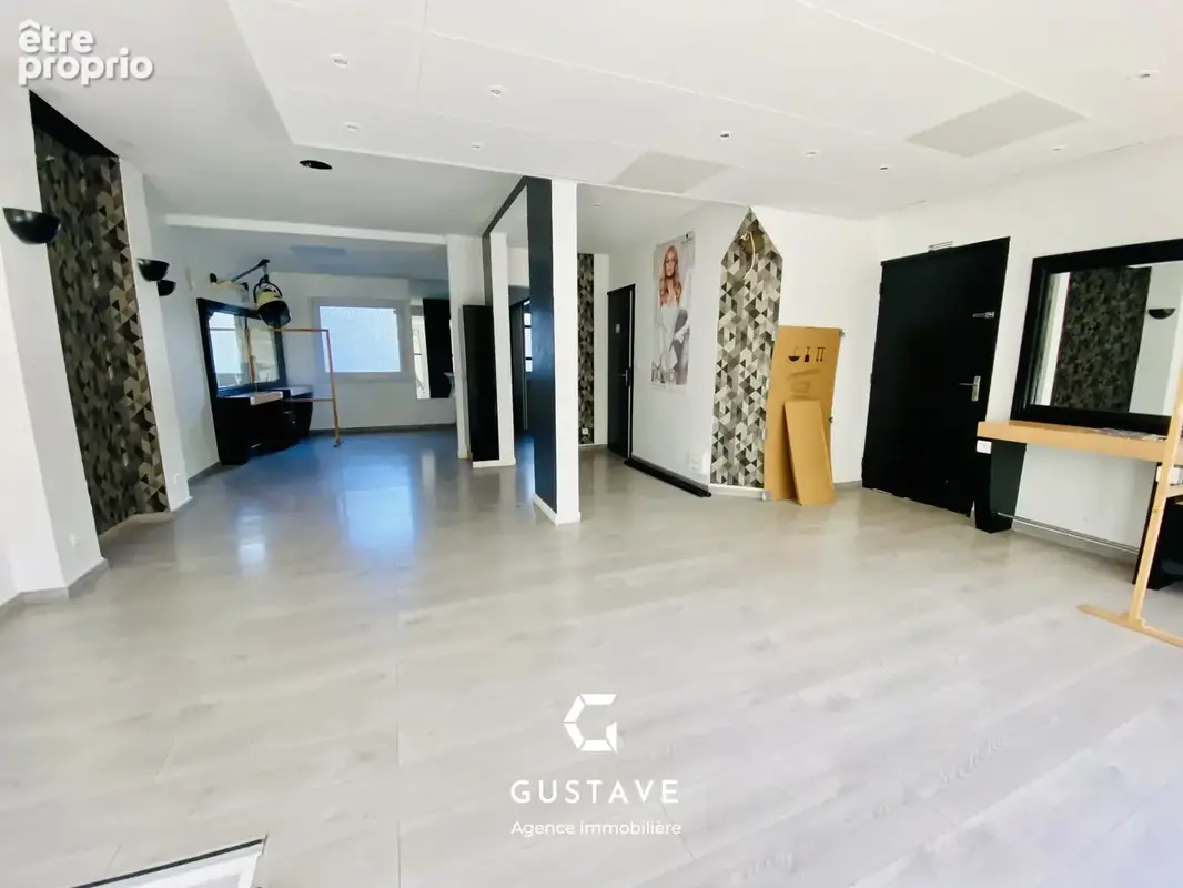 Dijon centre ville - Local commercial 54m2 - photo 6