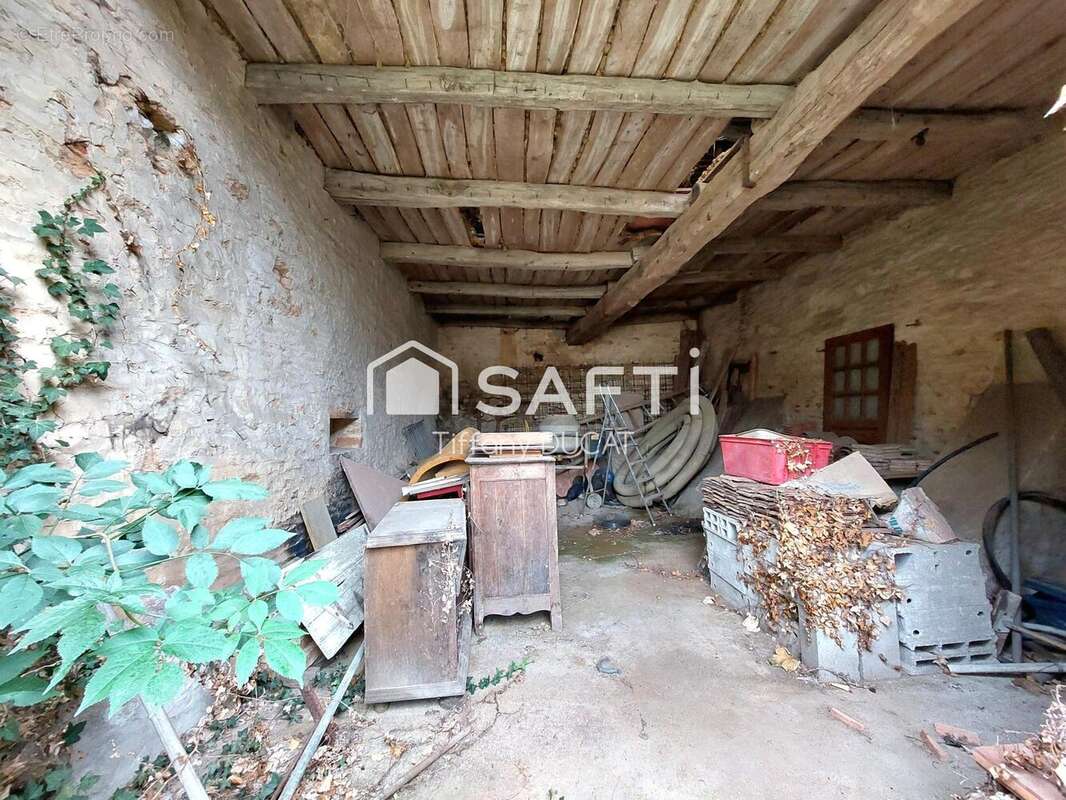 Photo 5 - Maison à COUSSEGREY