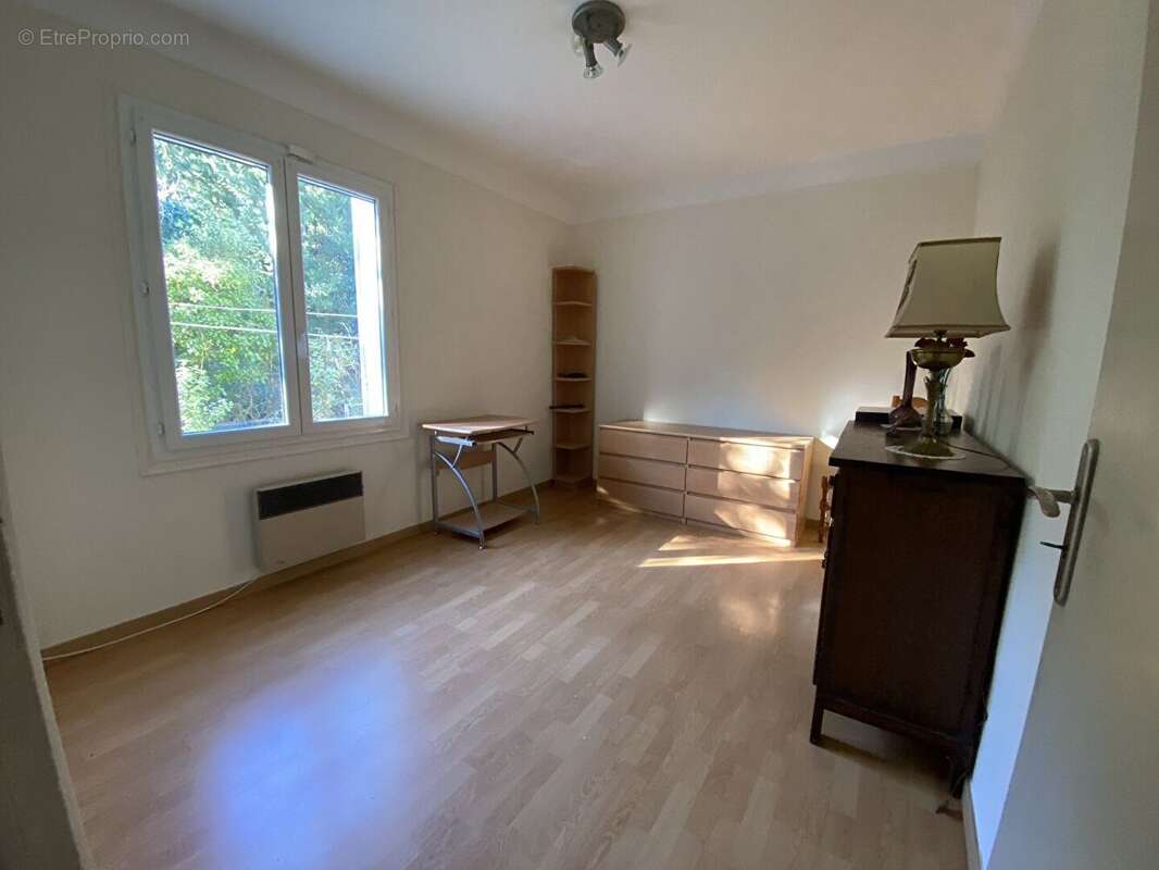 Maison à L'ISLE-SUR-LA-SORGUE