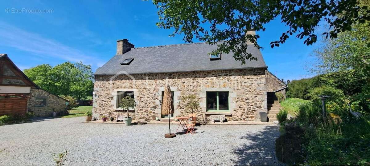 Maison à SAINT-MARTIN-DES-PRES