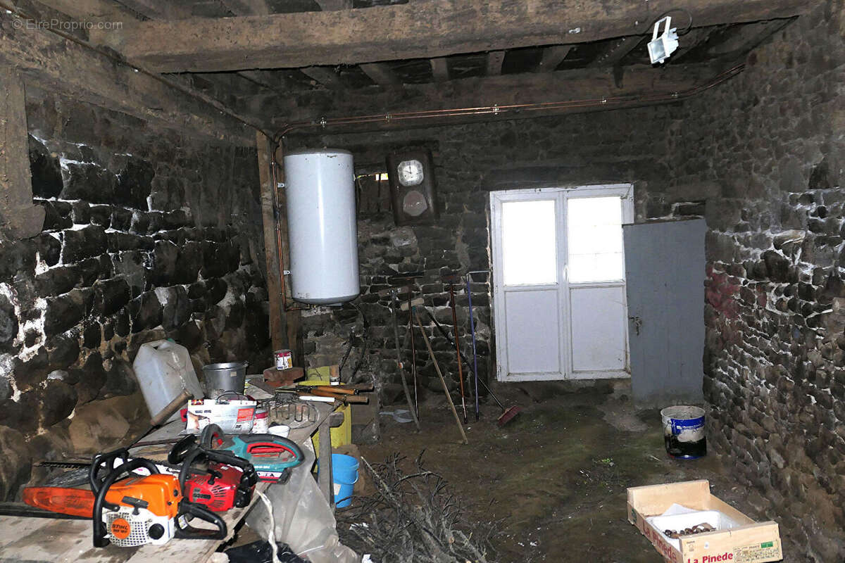 Maison à SAINT-CYR-DU-BAILLEUL