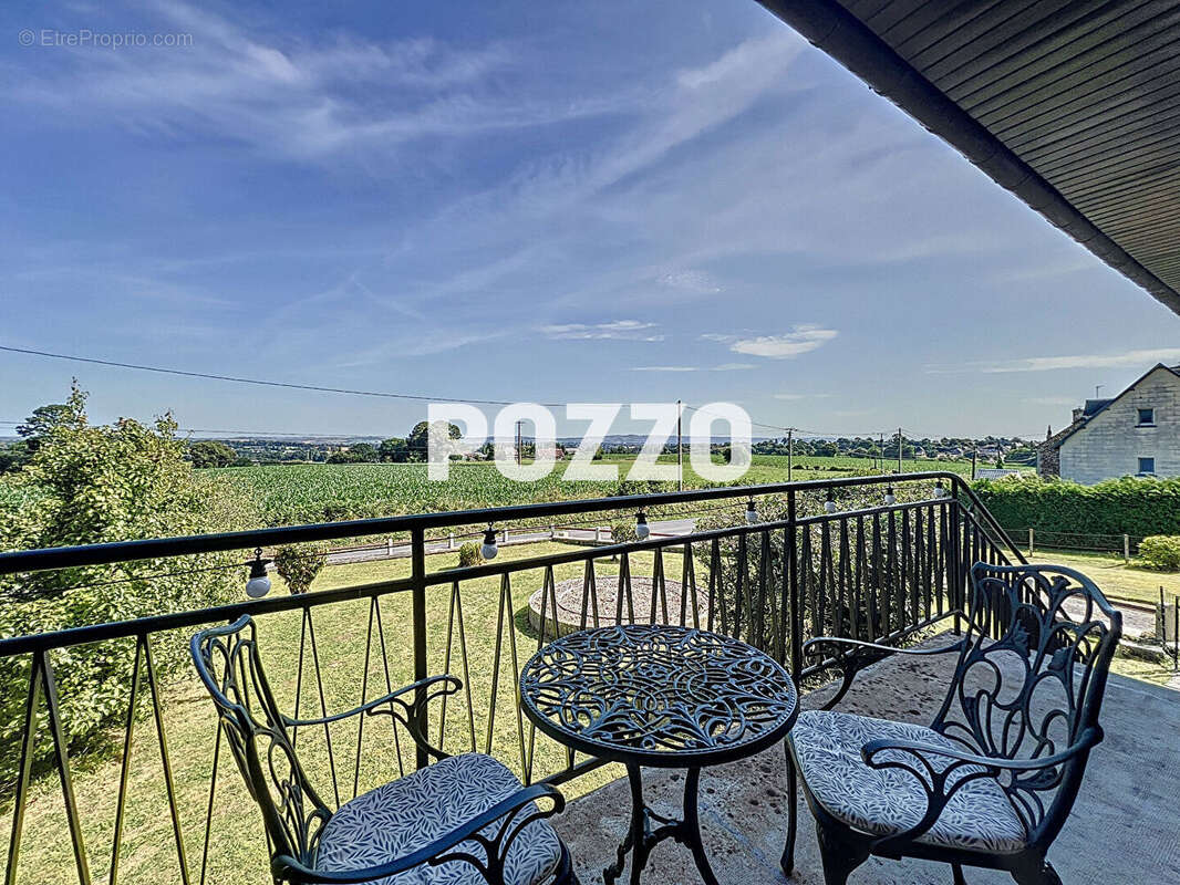 A Vendre - LAPENTY - Maison 10 pièce(s) 196 m² - VASTE TERRAIN - photo 14