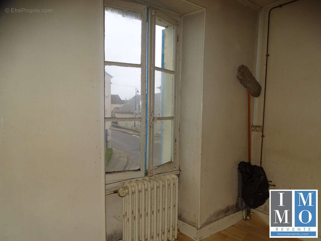 Maison à CHATEAUNEUF-SUR-CHER