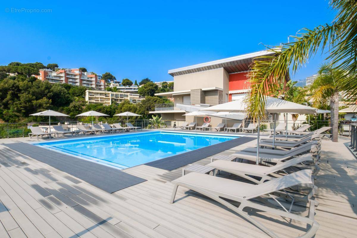 Appartement à ROQUEBRUNE-CAP-MARTIN