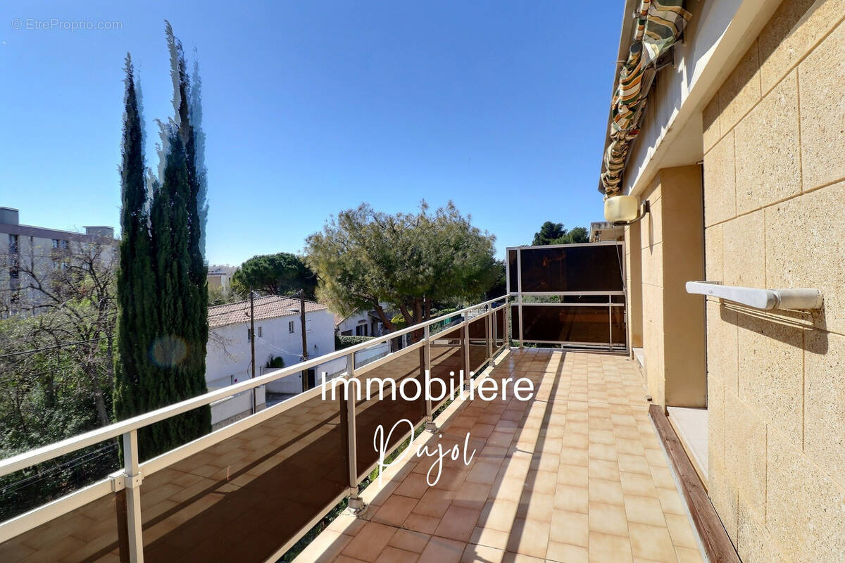 Appartement à MARSEILLE-12E