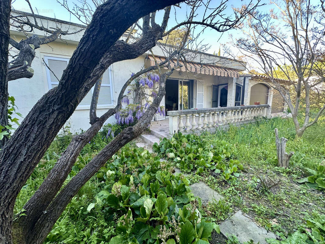 Maison à CARNOUX-EN-PROVENCE