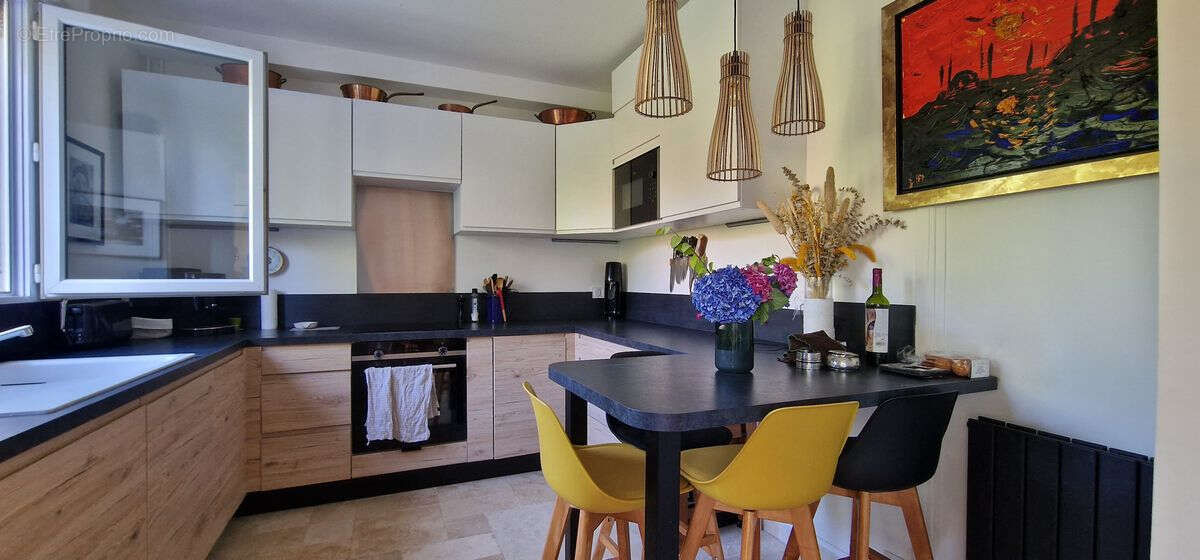 Maison à VILLE-D&#039;AVRAY