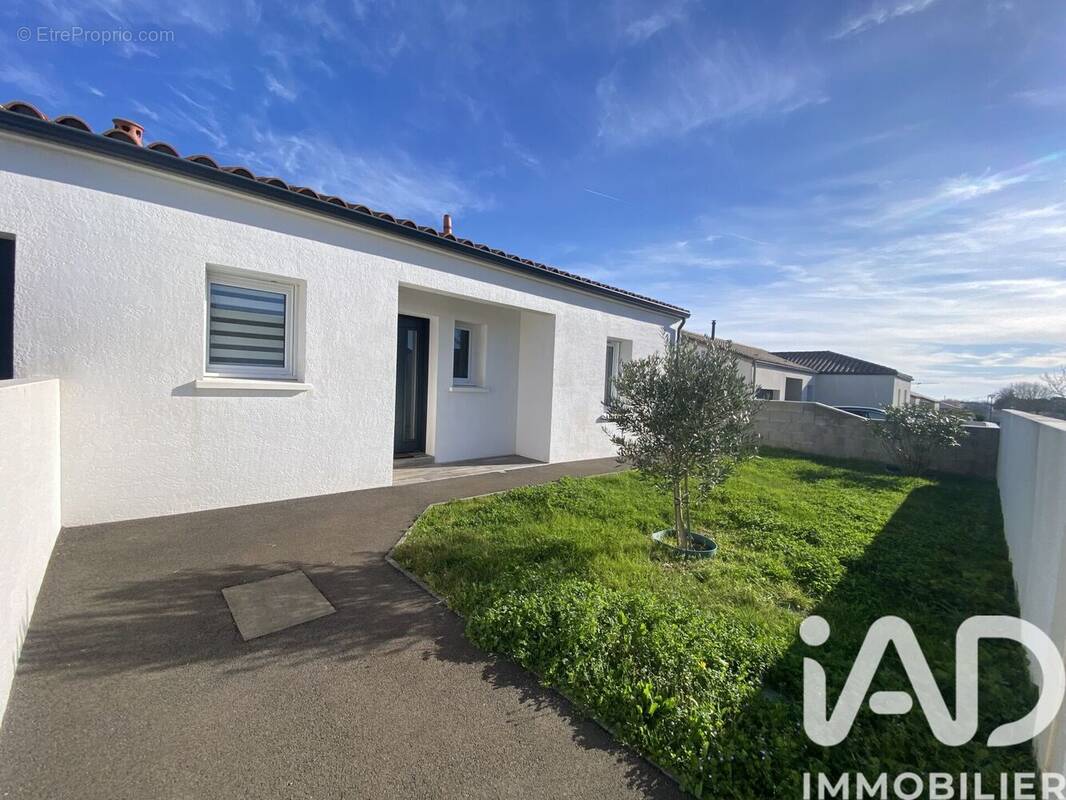 Photo 1 - Maison à TALMONT-SAINT-HILAIRE