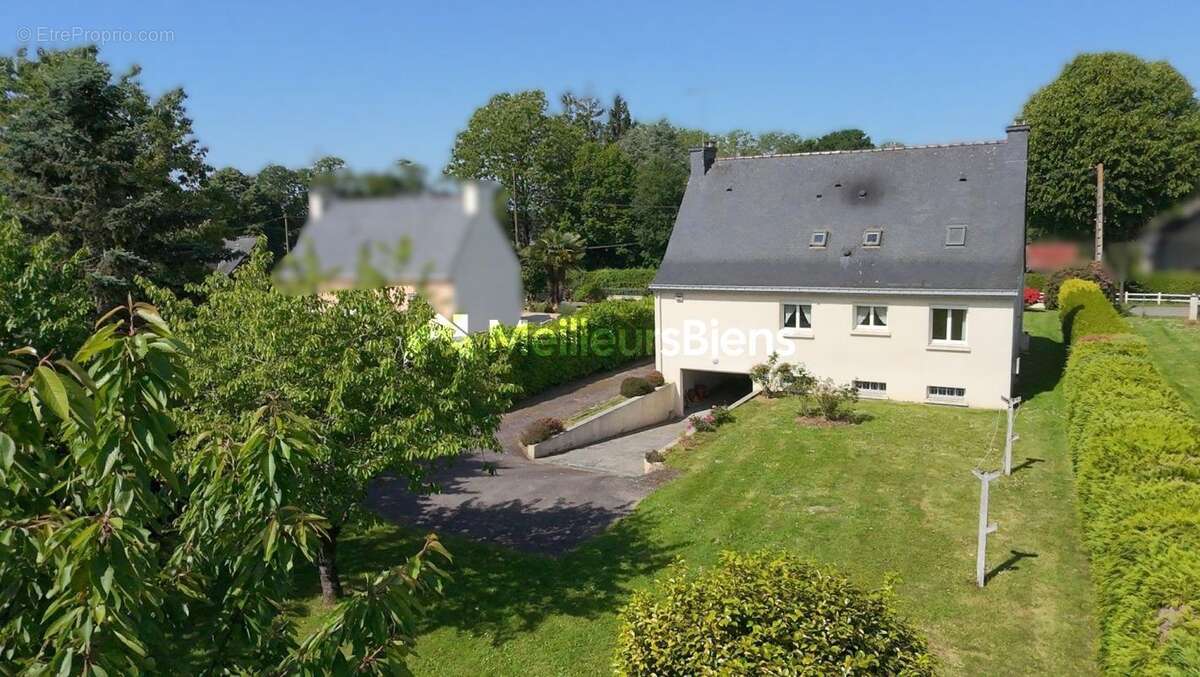 Maison à LA GACILLY