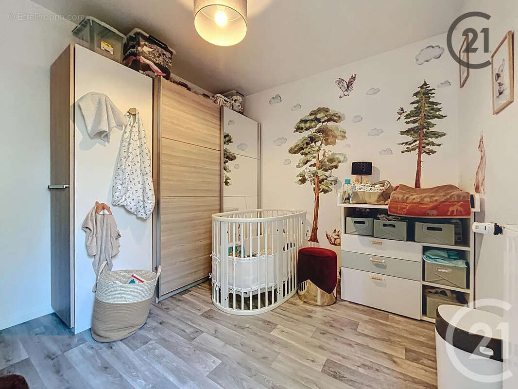 Appartement à BRIE-COMTE-ROBERT
