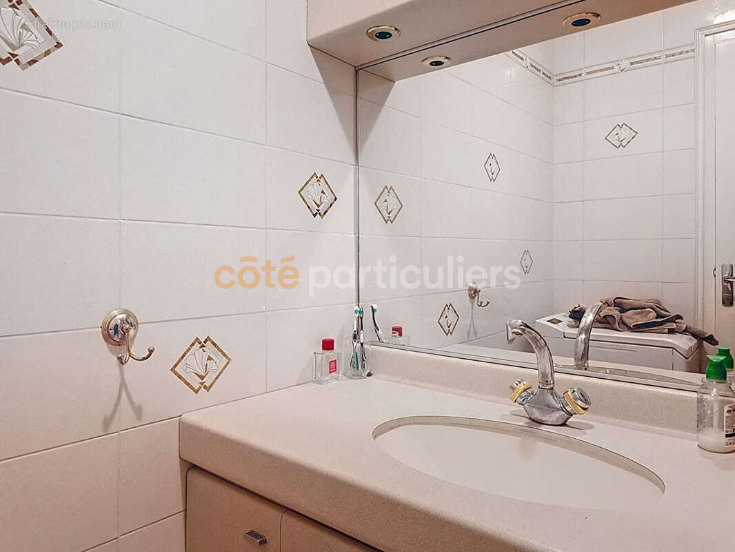 Appartement à PARIS-12E