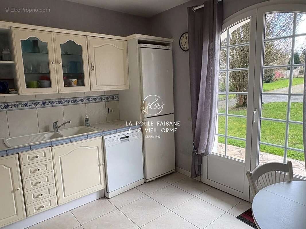 Maison à POIGNY-LA-FORET