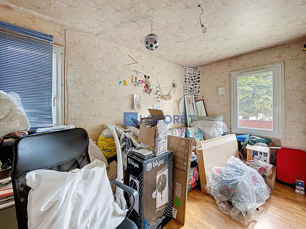 Maison à SAINT-PIERRE-DU-PERRAY